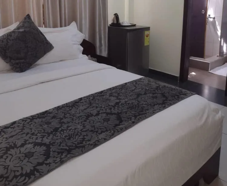 Rocklyne Hotel- Ho